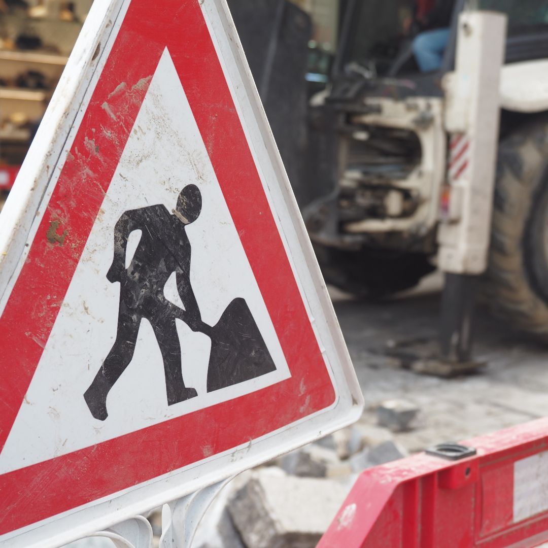 Schild Bauarbeiten